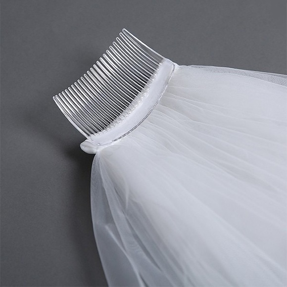 Elegant Tulle Wedding Veils. Long - Picture 5 of 5